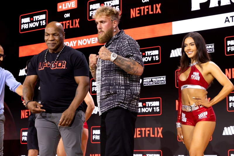 Mike Tyson spune că Jake Paul va fugi din ring „ca un hoț” în timpul partidei de box ce va fi transmisă de Netflix