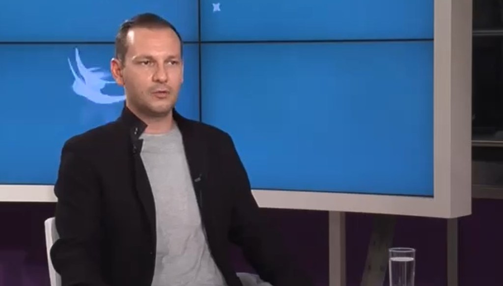 Dr Radu Țincu este medic primar de Anestezie și Terapie Intensivă și șeful secției ATI II din cadrul spitalului de Urgență Floreasca, din București.