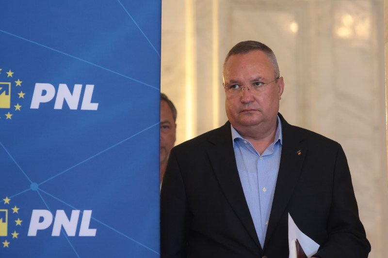 fanatik.ro: Cum a ajuns Sergiu Nicolaescu să promoveze cartea lui Nicolae Ciucă. Adrian Năstase: „Vizita din Irak, o acțiune PSD”. Exclusiv