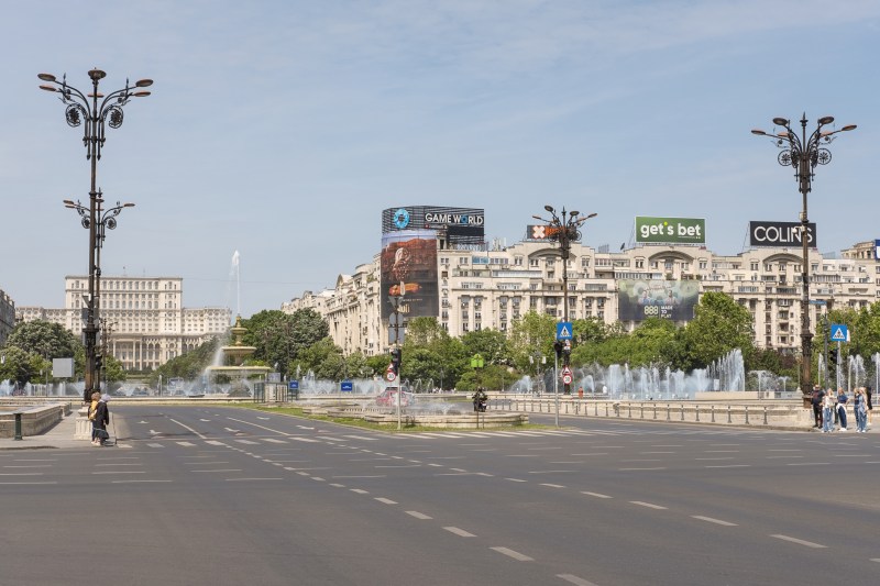 Ce e, de fapt, Planșeul de la Unirii, azi în cea mai periculoasă stare de degradare. La vechiul pod peste Dâmbovița nu s-a umblat din anii ’30