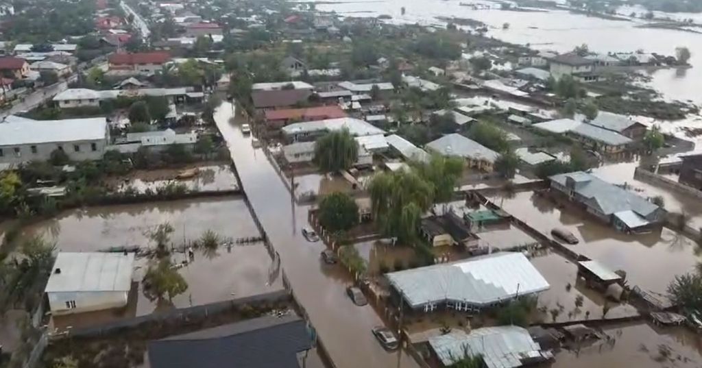 Inundații în Pechea, județul Galați. Imagine din dronă. Foto: ISU Galați