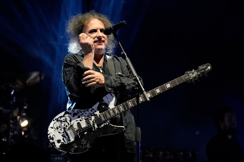 Trupa The Cure lansează un nou single, după 16 ani