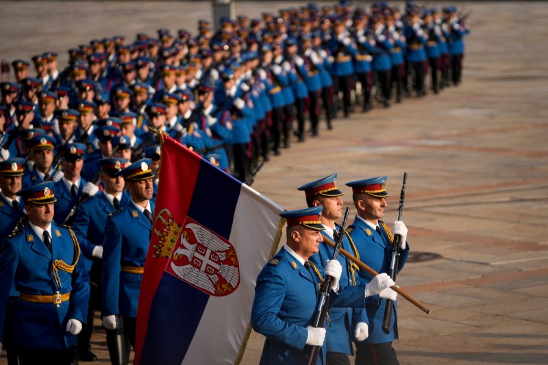 Serbia a revenit la serviciul militar obligatoriu. Măsură luată la o lună după decizia similară a Croației