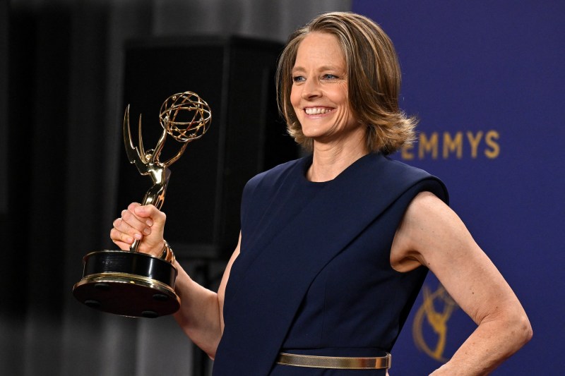 Jodie Foster a rupt „blestemul” serialului „True Detective” la Gala Premiilor Emmy