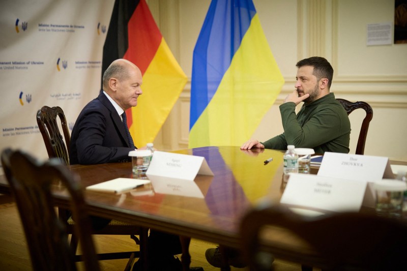 Cedează Olaf Scholz presiunilor interne în dosarul Ucraina? Cancelarul german spune că este pregătit să discute cu Putin pentru a pune capăt războiului ruso-ucrainean