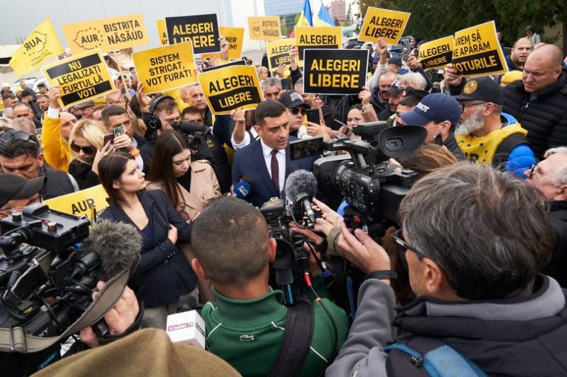 Protest AUR la BEC / Foto: Facebook / Alianța pentru Unirea Românilor