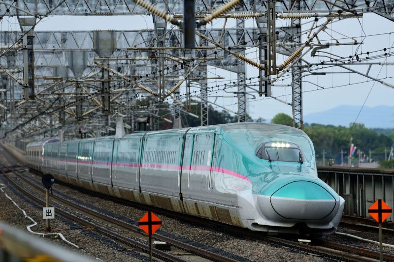 60 de ani de la prima linie de tren de mare viteză – Cum a construit Japonia miracolul Shinkansen