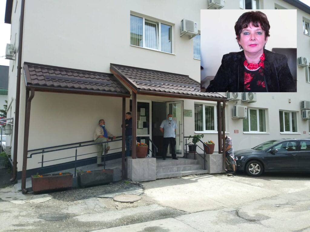 Casa Județeană de Asigurări de Sănătate (CJAS) Maramureș și fosta șefă, Carmen Prodan (medalion). Foto: Glasul Maramureșului / Direct MM