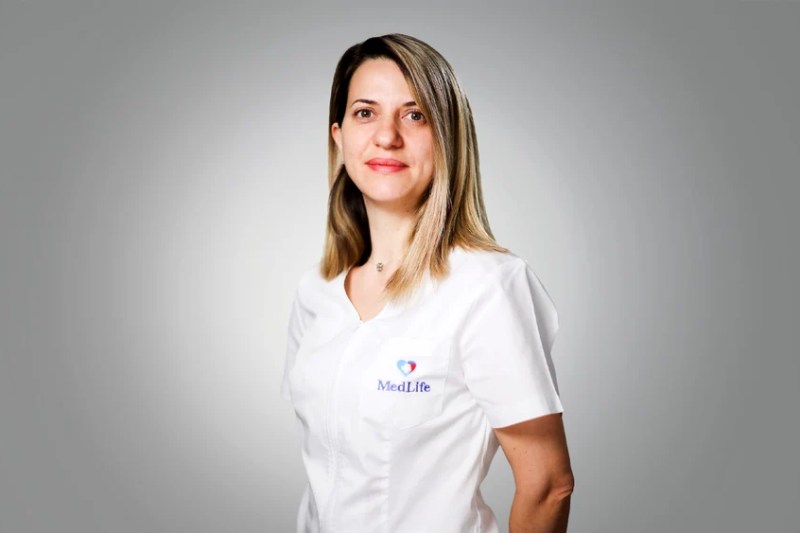 #MediciBuni – Dr. Ioana Raluca Sima: „ Cele mai multe dintre accidentele vasculare cerebrale și cazurile de demență pot fi prevenite”