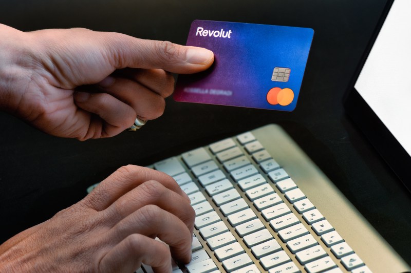 Card Revolut / Foto: Michelangelo Oprandi | Dreamstime.com