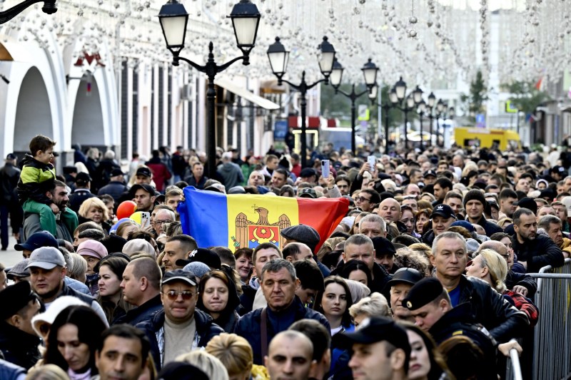 LIVE Vot crucial în Republica Moldova: prezență mare la urne la alegerile prezidențiale / Referendumul pro-UE este valid / Când vom afla primele rezultate