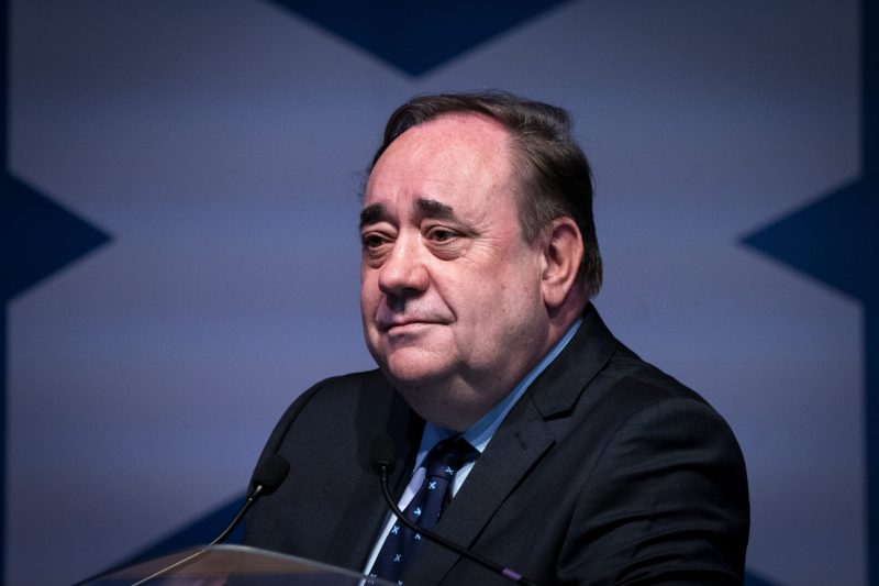 Alex Salmond, fostul premier al Scoției care a condus ţara în pragul independenţei, a murit la 69 de ani