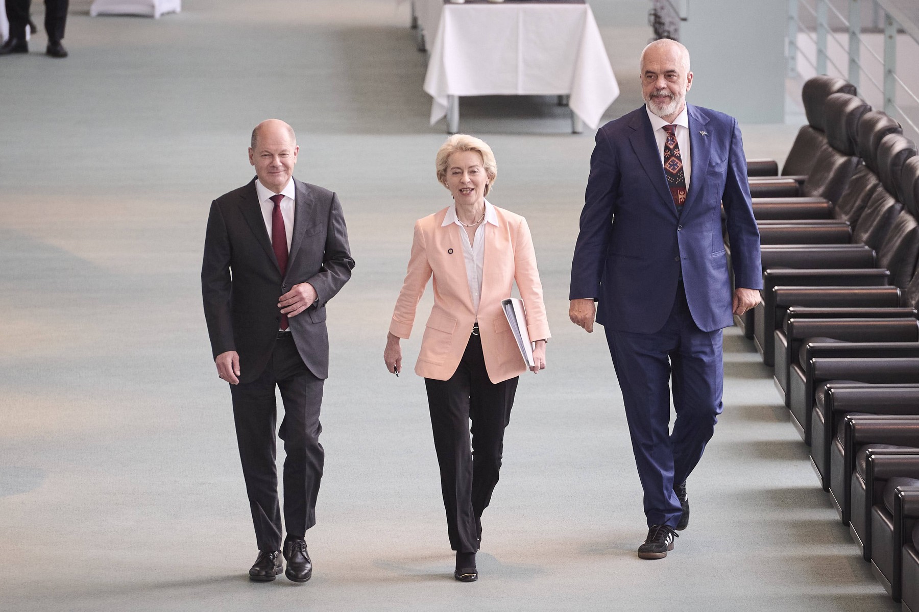 Comisia Europeană susține reformele din Balcani pentru accesarea fondurilor europene