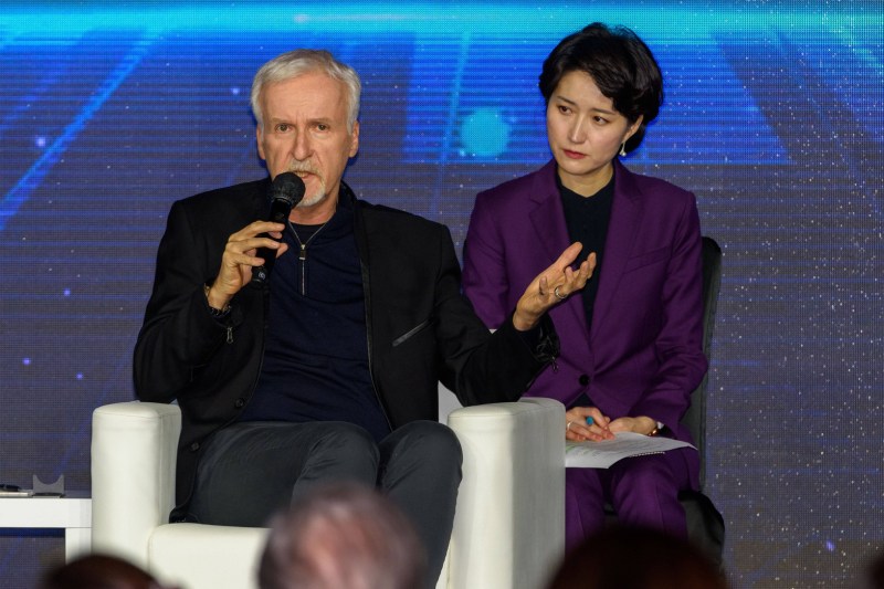 James Cameron avertizează că „scenariul Terminator” va fi declanșat de giganții tech, nu de un guvern: „Veți trăi într-o lume pe care nu ați votat-o”