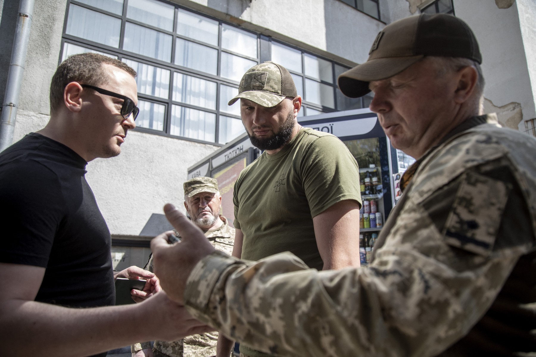 Un ofițer de recrutare a fost ucis în Ucraina în timp ce înmâna un ordin de mobilizare