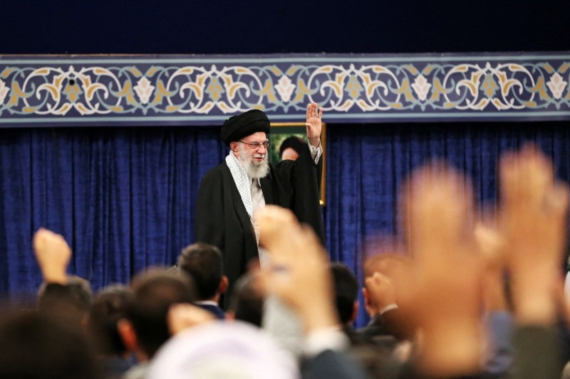 Ayatollahul Ali Khamenei, după moartea lui Yahya Sinwar: Hamas este „în viaţă şi va rămâne aşa”