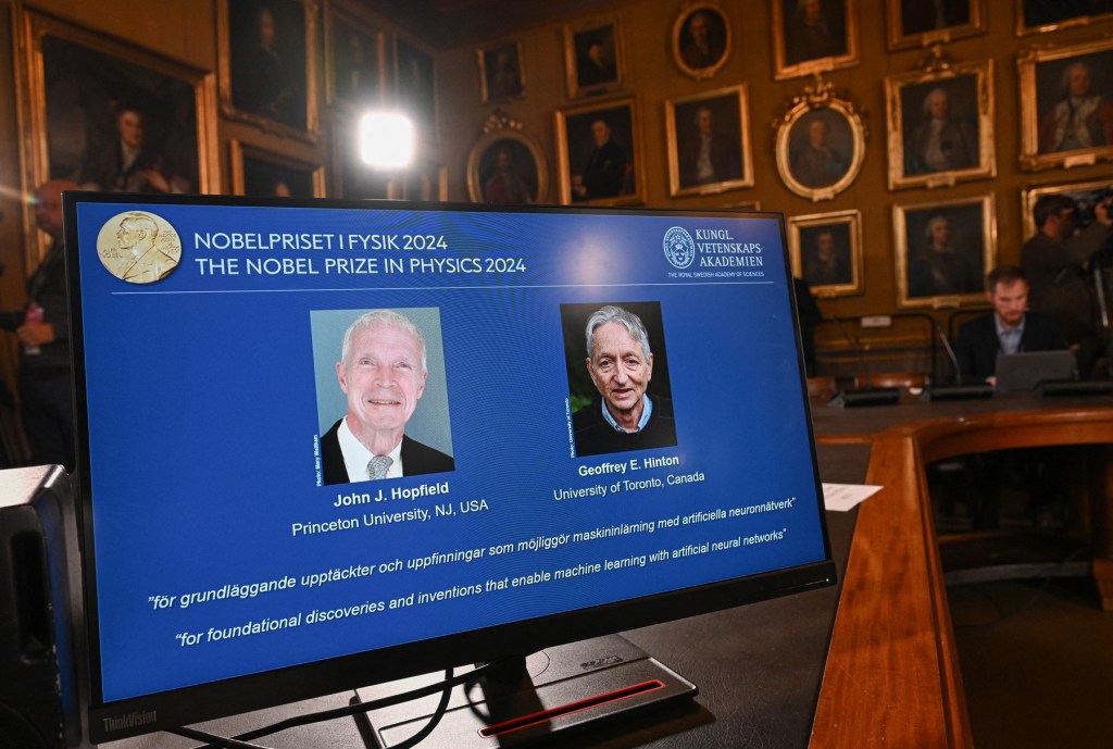 Cercetătorii John Hopfield și Geoffrey Hinton au câștigat Premiul Nobel pentru Fizică în 2024. Foto: Profimedia