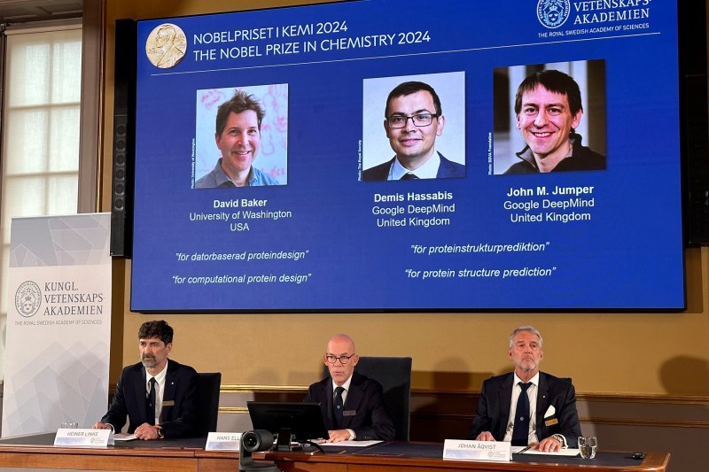 Premiul Nobel pentru Chimie a fost câștigat în 2024 de David Baker, Demis Hassabis și John Jumper pentru cercetările asupra „blocurilor de construcție ale vieții”, proteinele