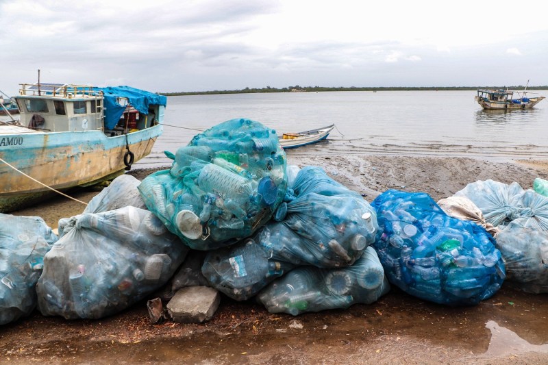 Tratat pentru reducerea producției de plastic negociat de ONU. Care ar putea fi principalele prevederi