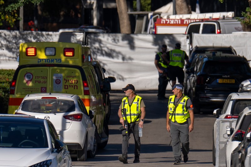 Forte de securitate israeliene după ce casa lui Benjamin Netanyahu a fost atacată cu o dronă / FOTO: Ariel Schalit / AP / Profimedia