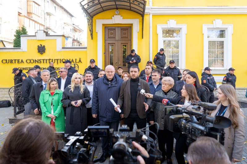 VIDEO Referendumul proeuropean din Republica Moldova, validat de Curtea Constituțională. Scandal și proteste ale prorușilor în fața instituției