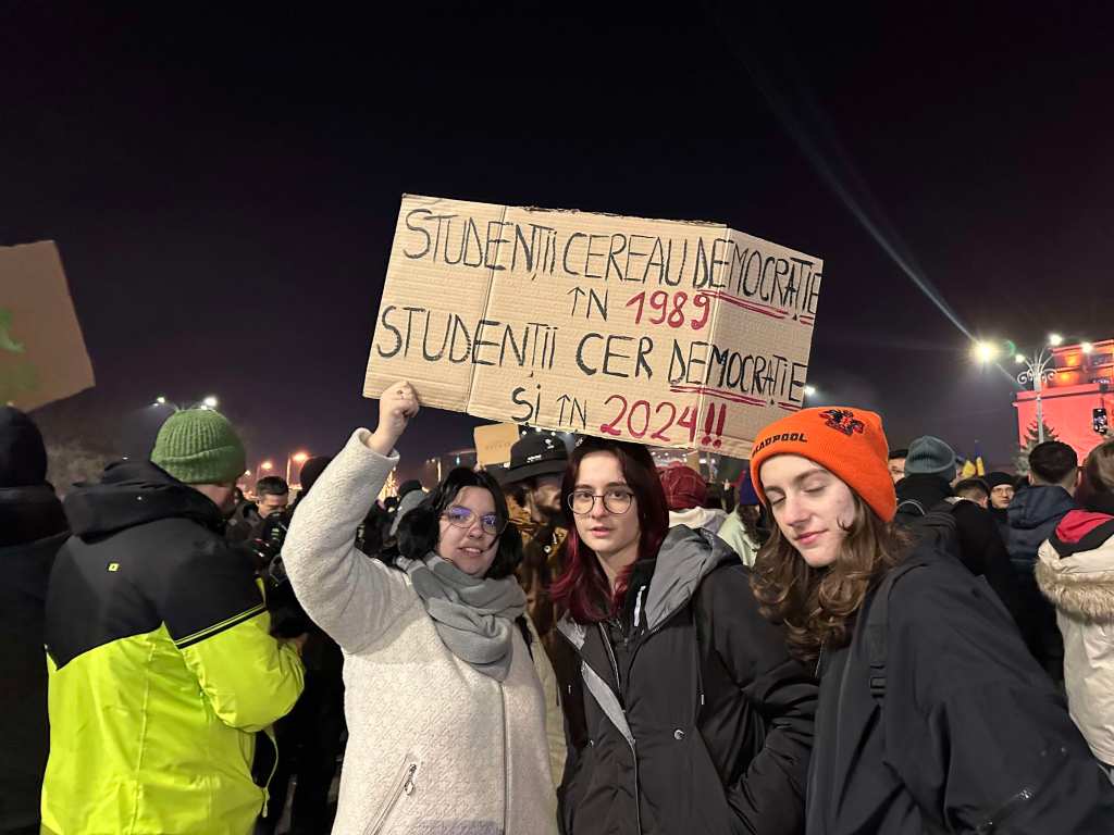 Protest în Piața Victoriei 27 noiembrie 2024 / FOTO: HotNews / Adelina Mărecine