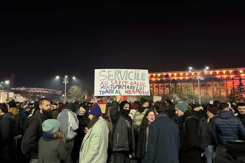 Protest Piața Victoriei, 27 noiembrie / FOTO: HotNews / Adelina Mărăcine