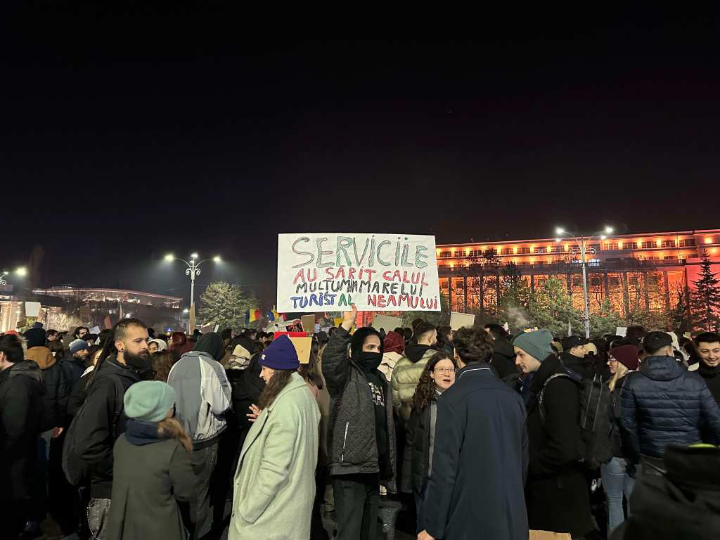 Protest Piața Victoriei, 27 noiembrie / FOTO: HotNews / Adelina Mărăcine