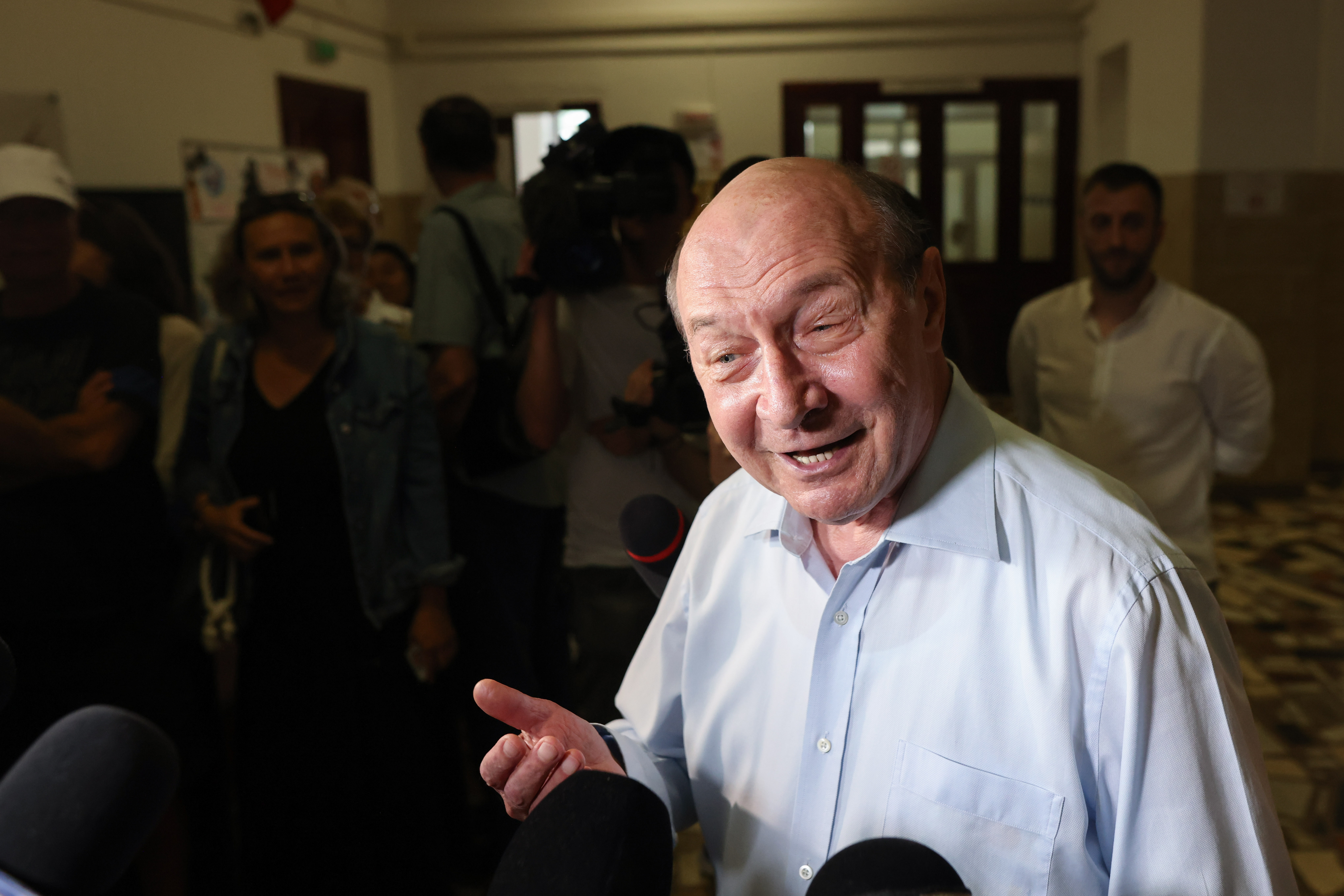 Traian Băsescu, atac la candidatul dat ca sigur în sondaje în turul II