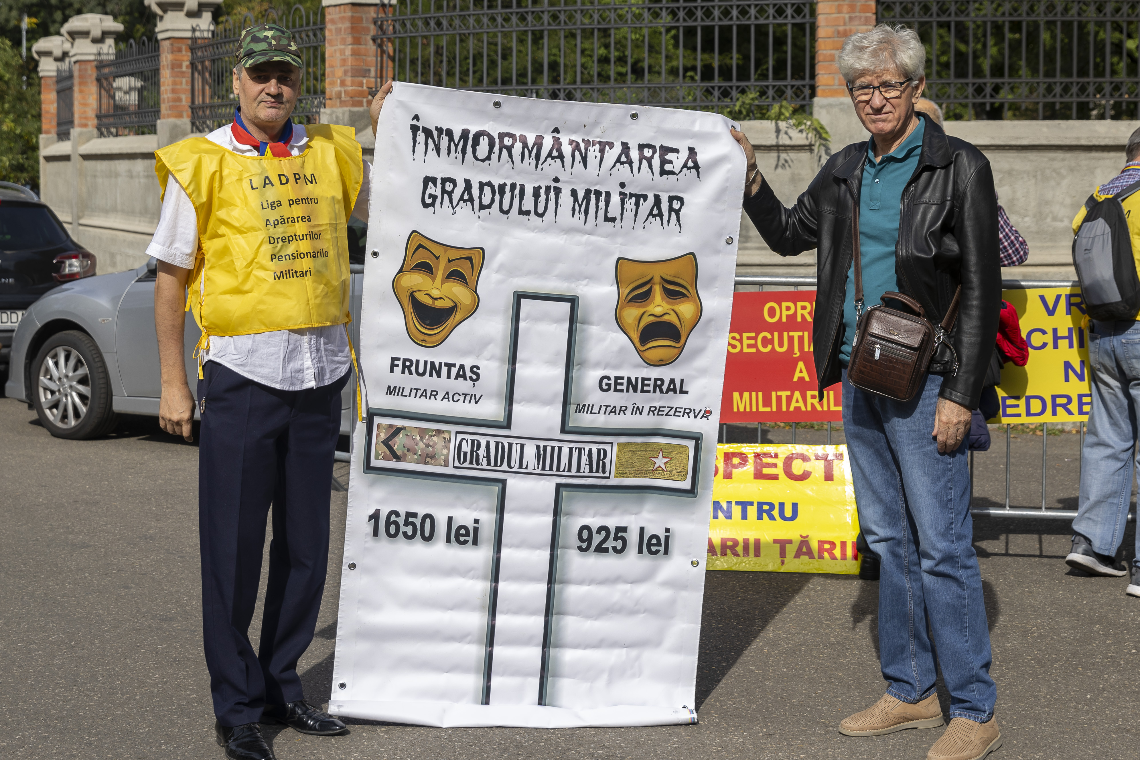 Ciolacu promite apărarea pensiilor militare la CCR