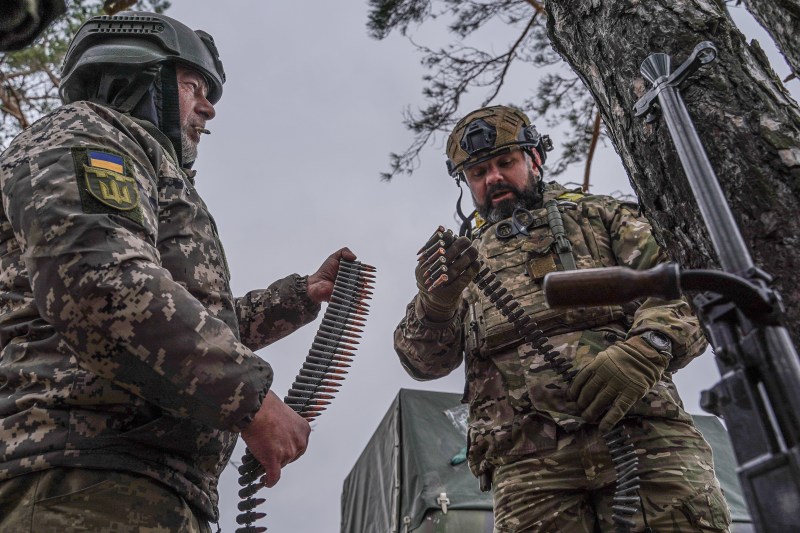 LIVE Război în Ucraina, ziua 1010: Zelenski a acuzat Rusia de o „escaladare josnică” / Armata Moscovei a avut pierderi record ieri, potrivit ucrainenilor / Incendiu la un depozit petrolier din Rostov după un atac cu drone