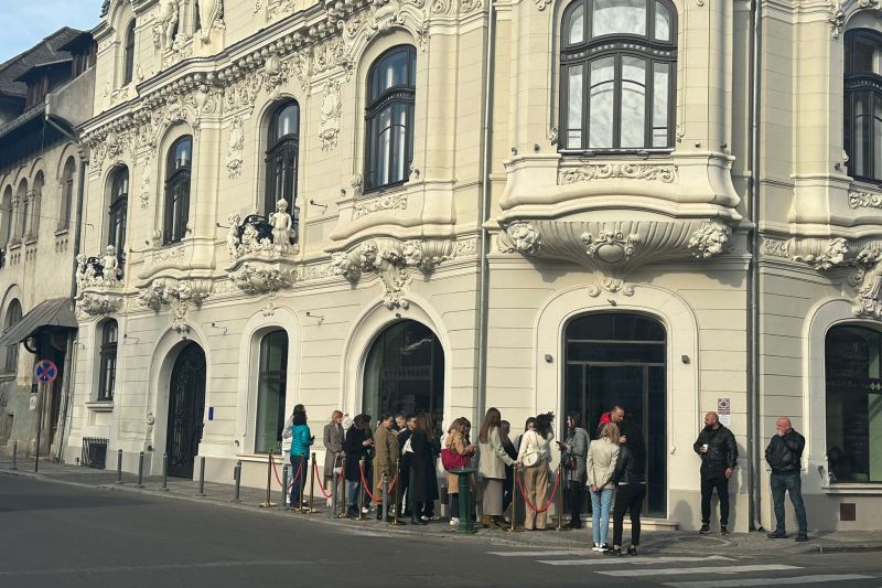 Inaugurarea braseriei Mița Biciclista