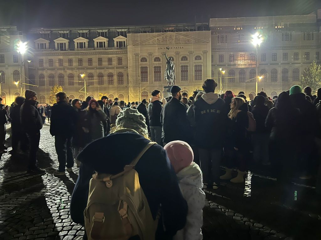 Protest împotriva lui Călin Georgescu la Universitate. Foto: Ștefania Gheorghe