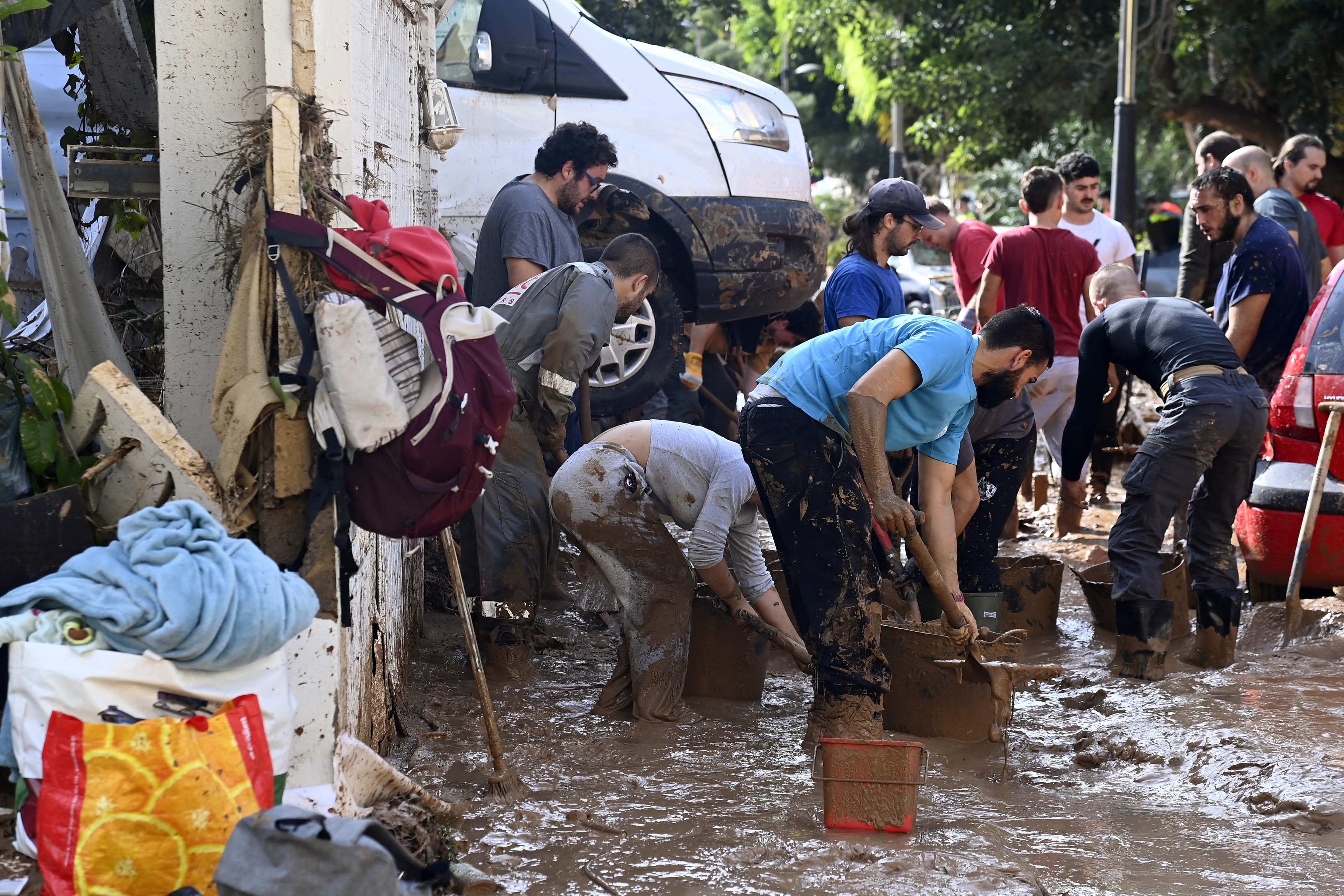Tragedie în Spania: 205 morți din cauza inundațiilor devastatoare