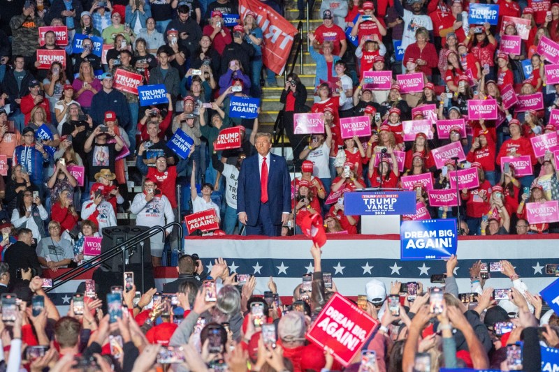 Donald Trump la mitingul de la Reading, Pennsylvania, 4 noiembrie 2024. Foto: Profimedia