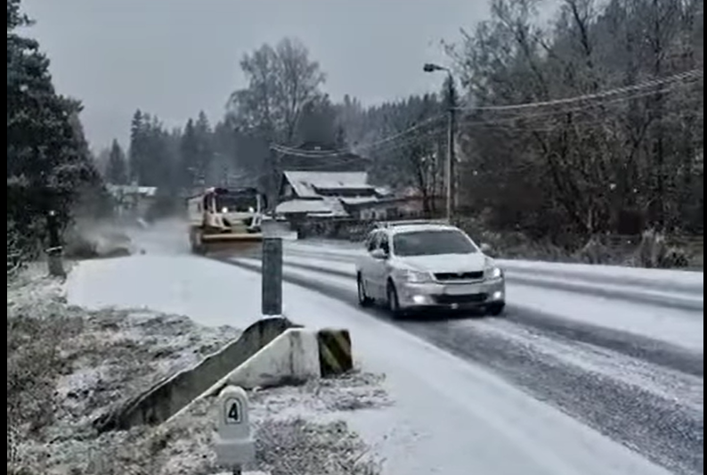 Zăpada în Brașov / FOTO: Captură video DRDP Brașov