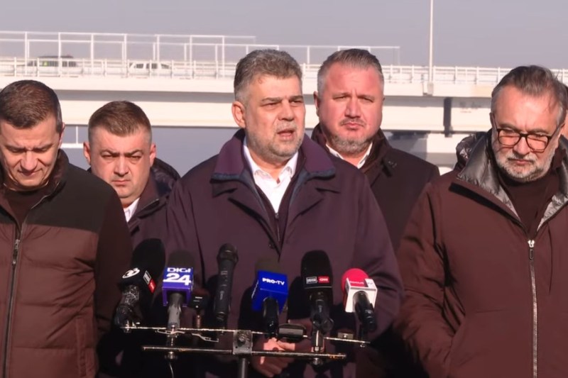 Marcel Ciolacu, la conferința de pe Autostrada A7. Foto: YouTube / Guvernul României