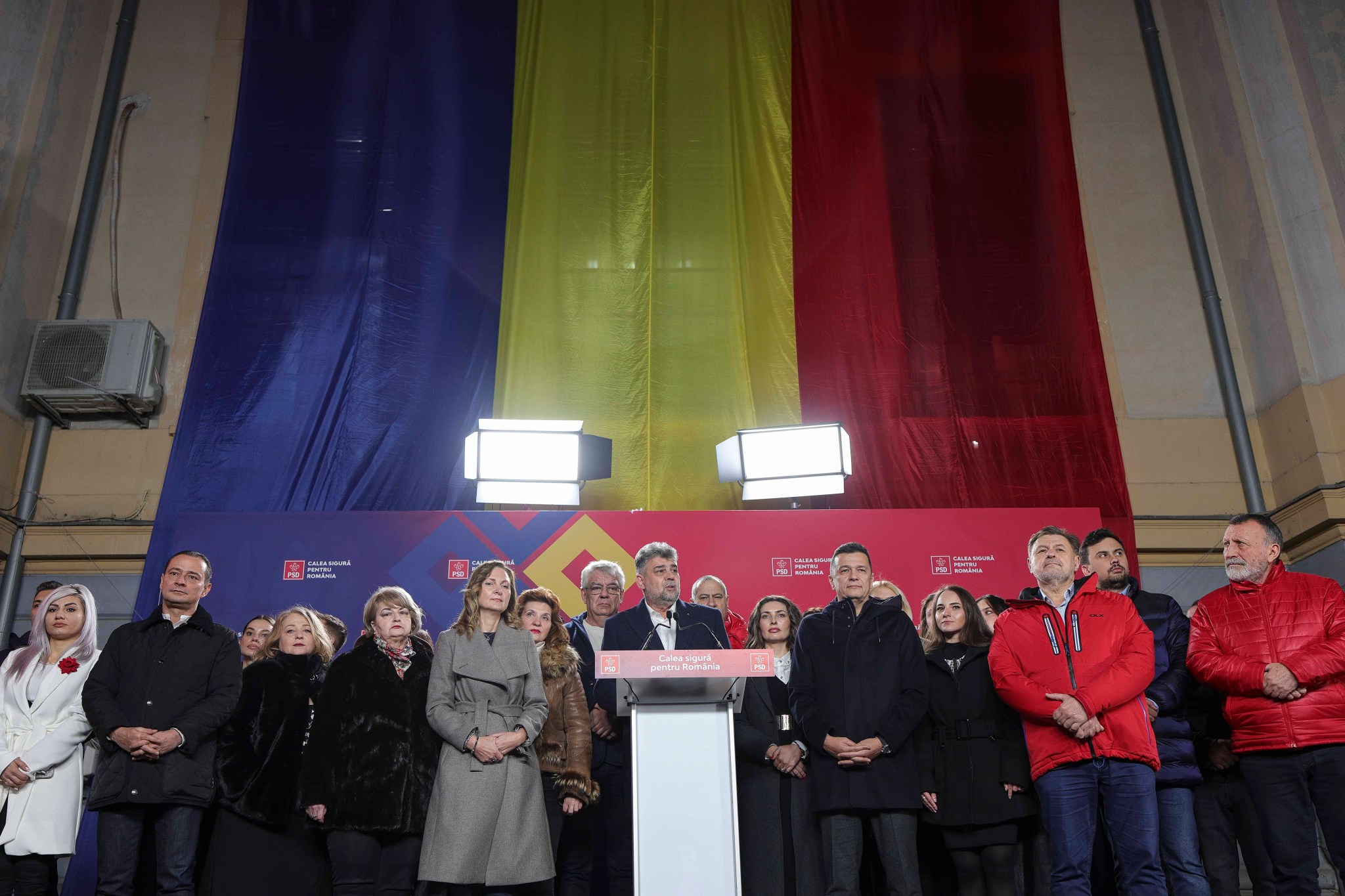 Eveniment de presă organizat cu ocazia comunicării primelor rezultate exit-poll pentru alegerile parlamentare, la sediul PSD, în București, 1 decembrie 2024. Inquam Photos / Octav Ganea