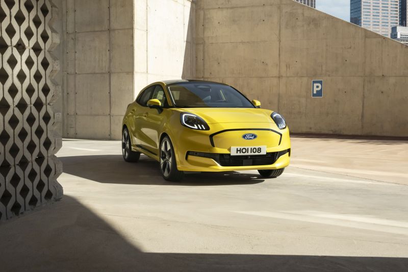 FOTO Ford lansează Puma Gen-E, mașină electrică ce este produsă la uzina de la Craiova