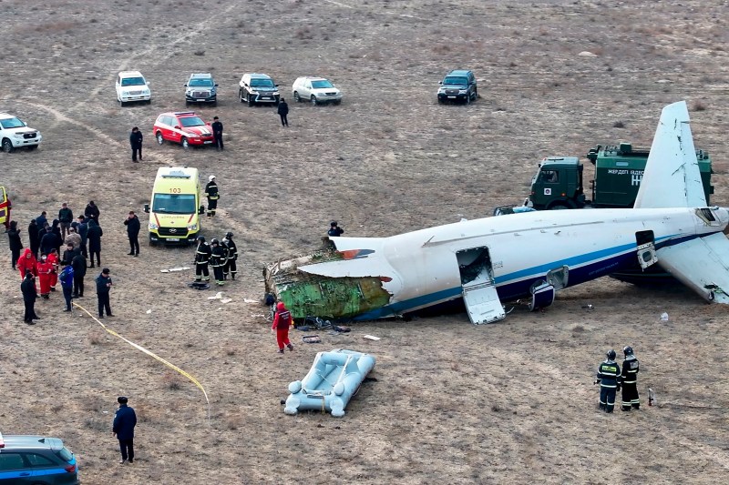 Un avion de pasageri Azerbaijan Airlines s-a prăbușit în Kazahstan / Momentul tragediei, filmat cu telefonul – VIDEO / 25 de persoane au supraviețuit, anunță autoritățile kazahe