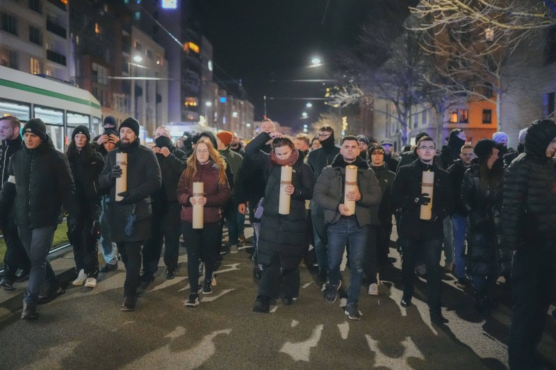 Atacul din Magdeburg: Miting al susținătorilor AfD, care spune că a fost „eșec politic monstruos” / Contra-manifestație cu mii de oameni: „Nu cedați urii”