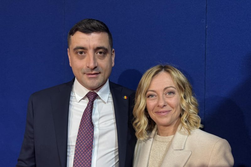 George Simion, fotografie alături de Giorgia Meloni la congresul Fratelli d’Italia: „Premierul Italiei cunoaşte despre lovitura de stat din România”