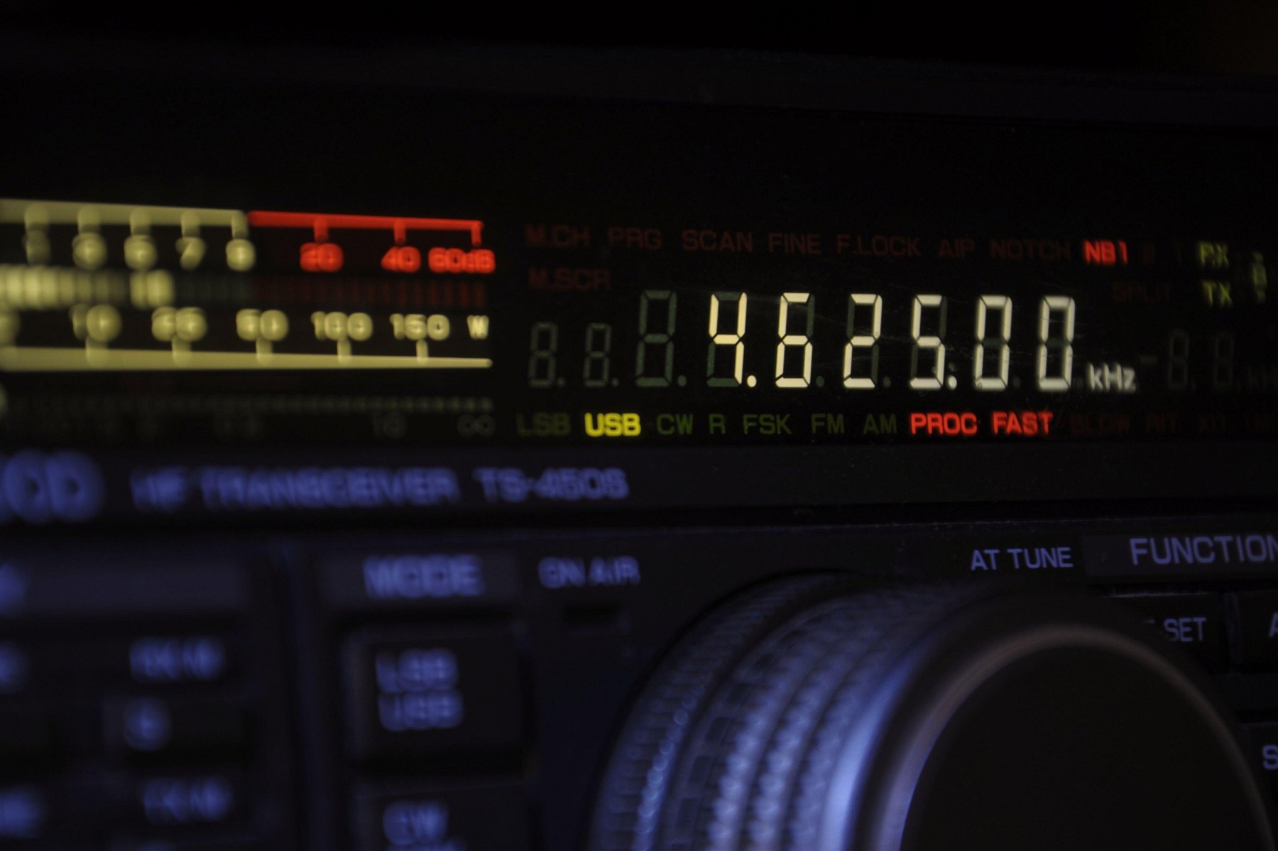 Mesaje misterioase de la UVB-76: Revelații din spatele stației rusești de radio