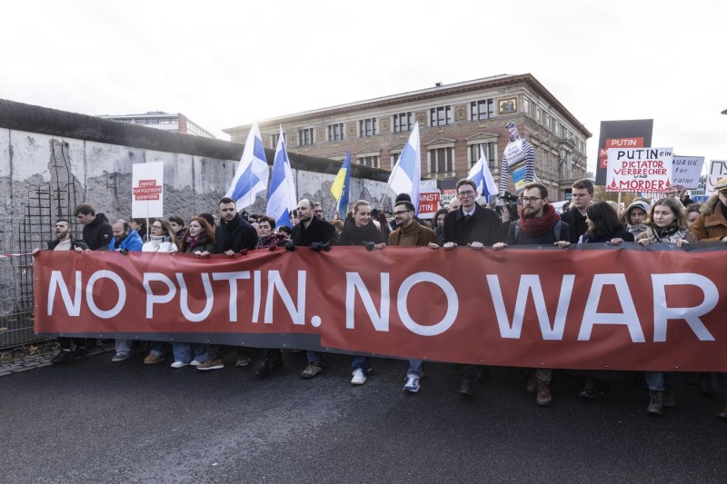 Liderii din exil ai opoziției ruse pregătesc un nou marș în Berlin: „Putin, nu mai ucide”