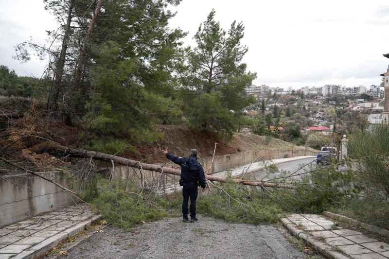 Grecia, devastată de furtuna Elena. Ploile abundente au produs inundații de proporții