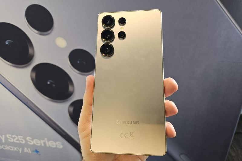 Lansare Samsung S26. Samsung e pe cale să schimbe ceva față de ultimii ani, iar vestea nu e chiar bună pentru europeni