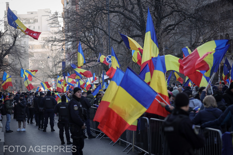 Protest organizat de partidul AUR în fața prefecturii București, 18 ianuarie 2025. Foto: Radu Tuță / Agerpres