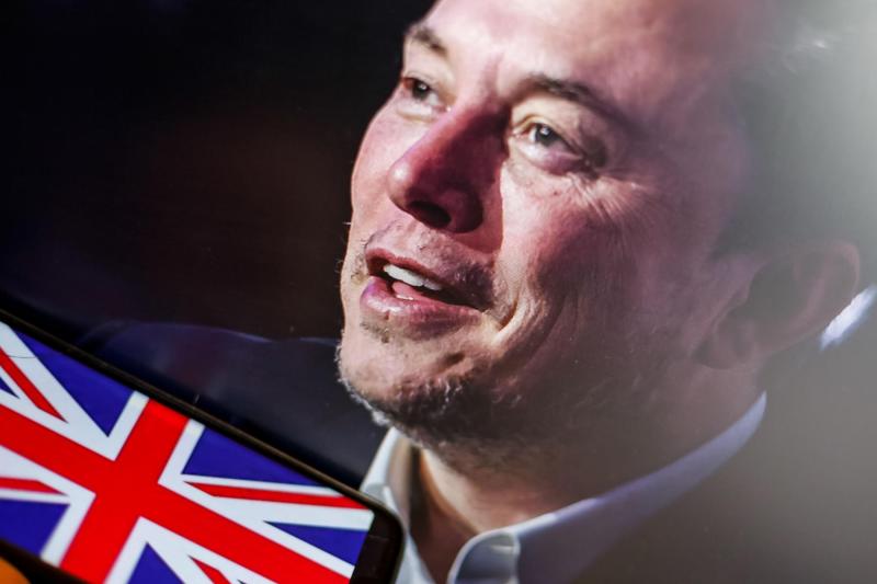 Elon Musk a discutat cu aliații săi cum să-l dea jos pe premierul britanic Keir Starmer și să destabilizeze guvernul de la Londra, dezvăluie Financial Times