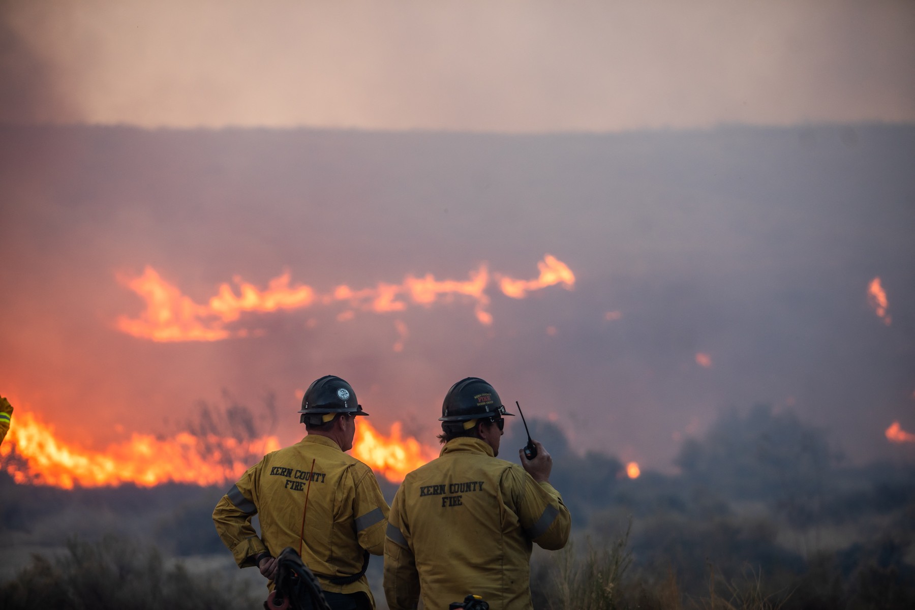 Incendiu devastator lângă Los Angeles: Peste 30.000 de persoane evacuate