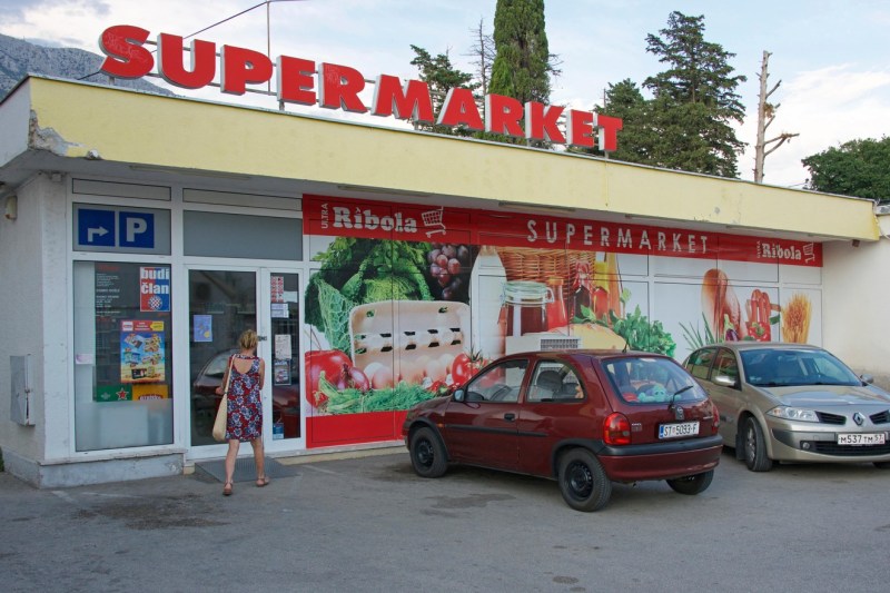 Protest inedit într-o țară UE împotriva prețurilor mari. Boicotarea comercianților le-a redus substanțial încasările